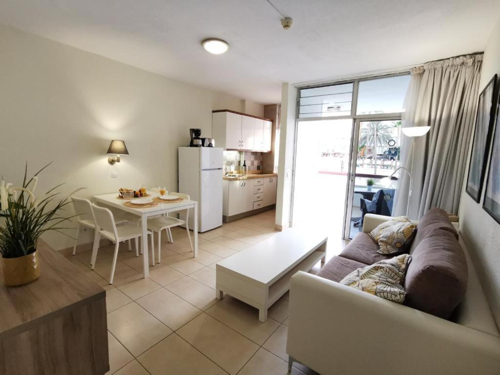 Cherry Top Cake Apartment Playa del Inglés Exteriör bild