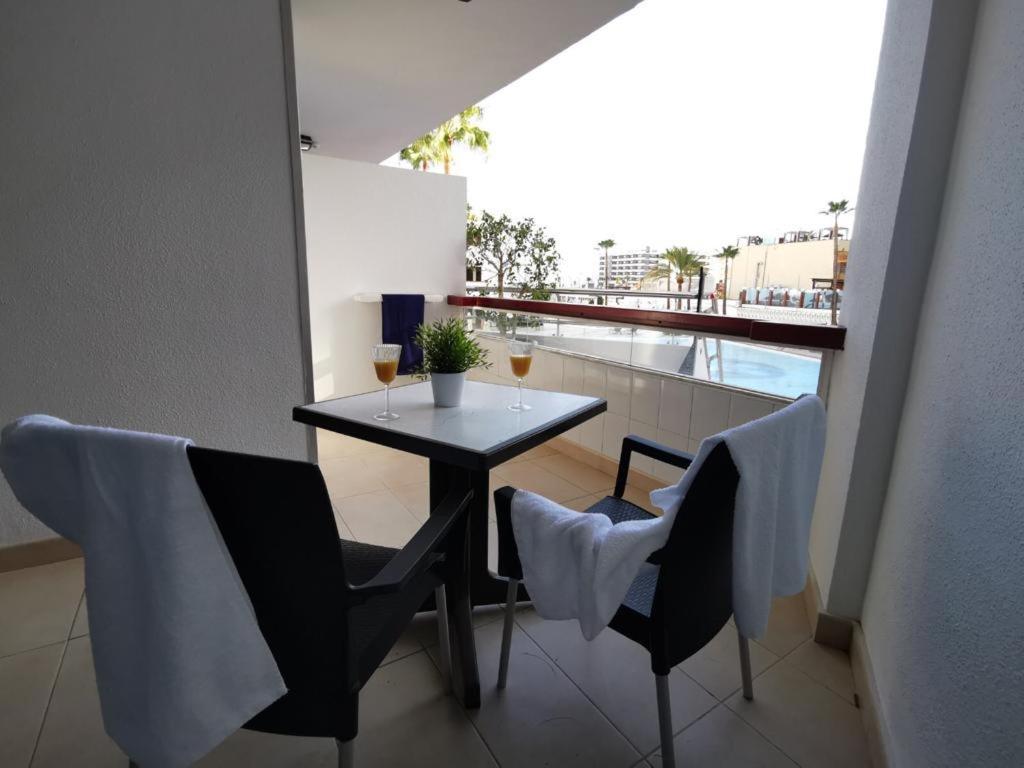 Cherry Top Cake Apartment Playa del Inglés Exteriör bild